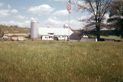 1957 – Summer scene at Shaw Farm